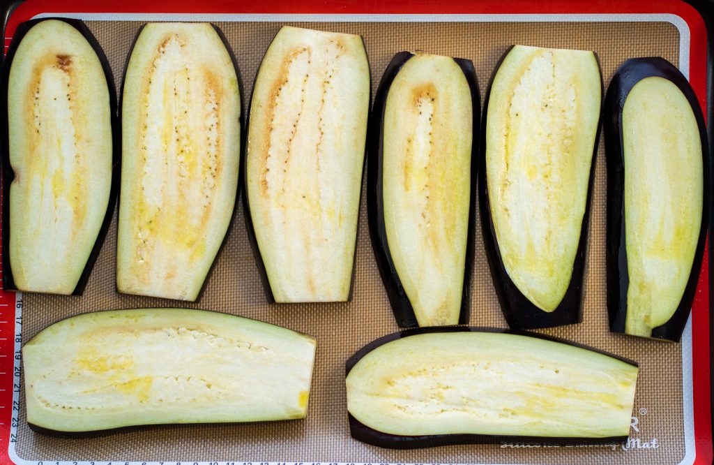 cut the eggplant aubergine lengthwise